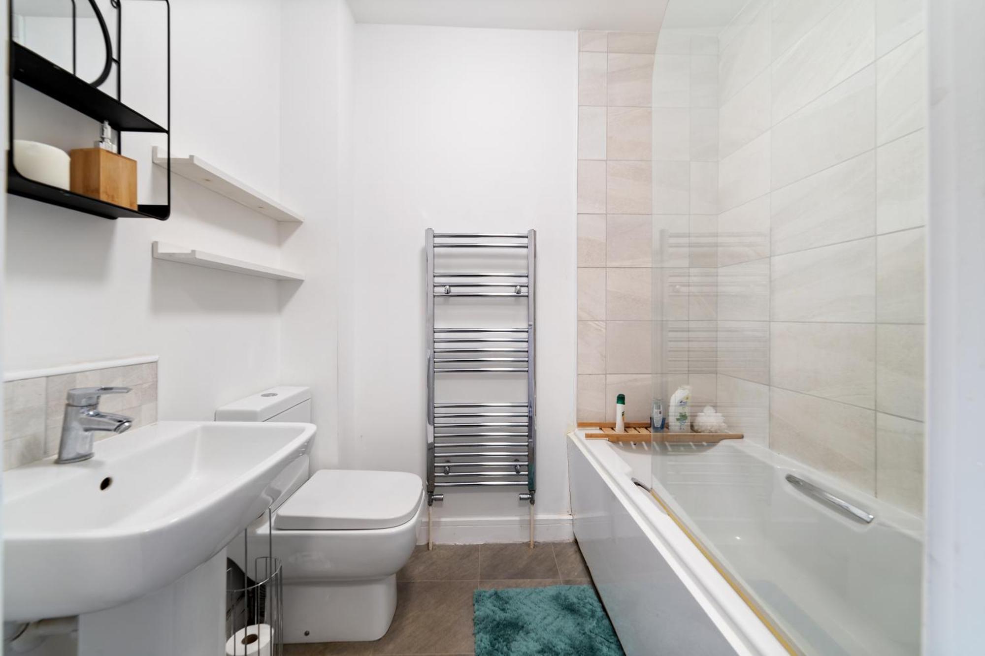 7Nights Reserve L Modern House Near City Center Sleeps 6 With Free Parking L By Zen Nights Short Lets & Serviced Accommodations レスター エクステリア 写真